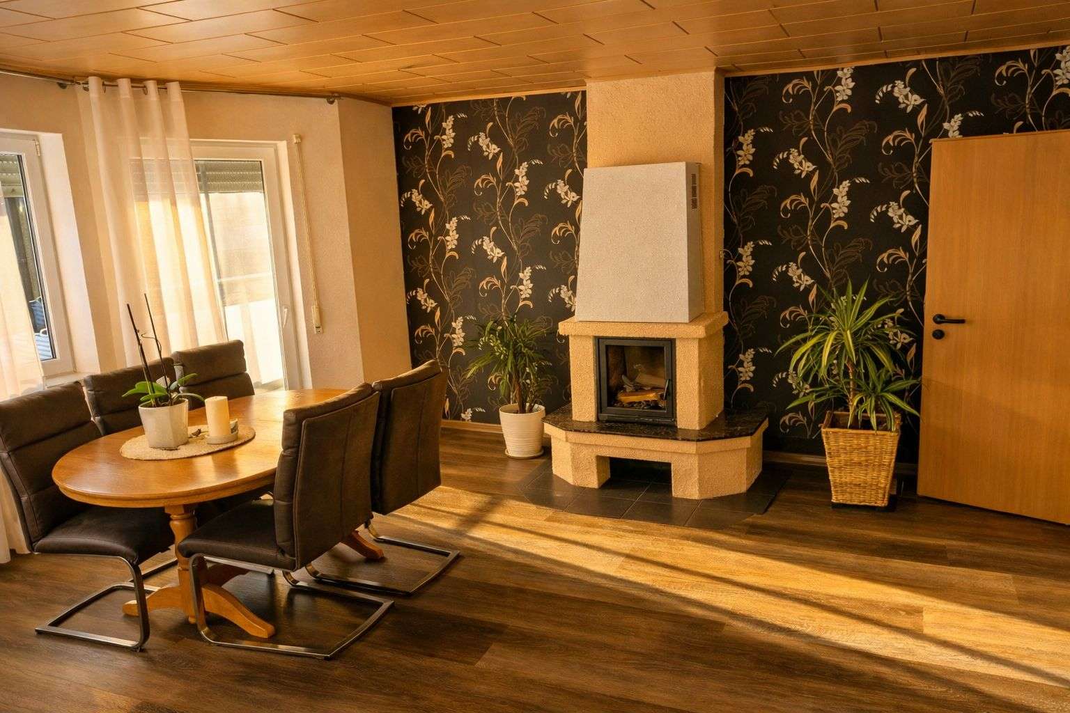 Immobilie in Unzenberg - Geräumiges 8-Zimmer-Haus mit Garage in Unzenberg - Bild 3