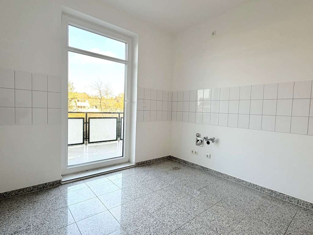 Immobilie in Schorfheide - Bezugsfreie Wohnung mit 2 Balkone, Fußbodenheizung und Stellplatz in Finowfurt - Bild 2