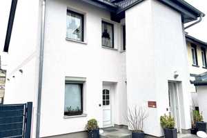 Großzügiges Zweifamilienhaus mit Remise und Werkstatt – Berlin – Vorschaubild 1