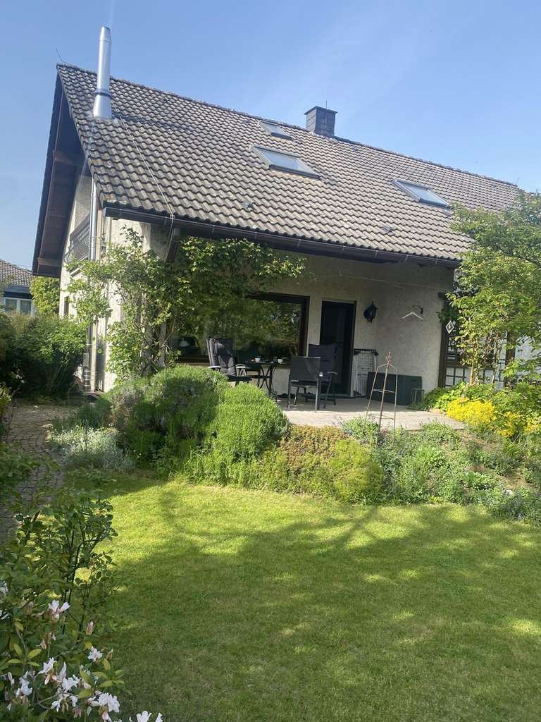 Immobilie in Polch - Top gepflegtes, freistehendes Ein- bis Zweifamilienhaus - Bild 3
