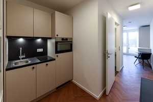 Möbliertes 1-Zimmer-Apartment am Ostbahnhof - Sofort bezugsfrei! – Krautstraße 30, 10243 Berlin – Vorschaubild 1