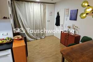 Tauschwohnung: Bieten Zweizimmerwohng m. Balkon, suchen Dreizimmerwohnung