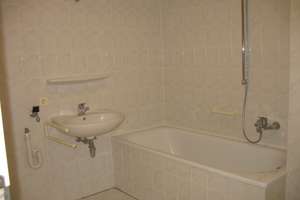 Property thumbnail 9