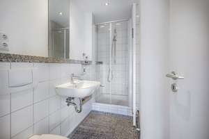 Top modernisiertes Wohnhaus mit fünf bezugsfreien Wohnungen und zusätzlichen Gewerbeeinheiten – Die vollständige Adresse der Immobilie erhältst du vom Anbieter., 52070 Kaiserplatz, Aachen – Vorschaubild 23