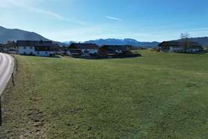 Nahe Bad Tölz
Attraktive Doppelhaushälfte in Greiling
- Ruhige, sonnige Ortsrandlage
- Panoramabl – Die vollständige Adresse der Immobilie erhältst du vom Anbieter., 83677 Greiling – Vorschaubild 2