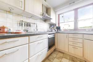 Familienfreundliches Reihenhaus mit lichtdurchfluteter Südterrasse und Balkon – Die vollständige Adresse der Immobilie erhältst du vom Anbieter., 22455 Niendorf, Hamburg – Vorschaubild 7