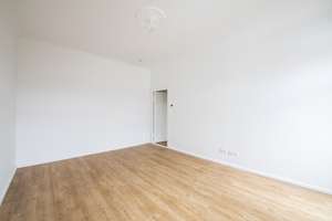 Attraktives Apartment: Bezugsfreie Wohnung, modernes Tageslicht-Badezimmer, lichtdurchflutet & hell – Rennbahnstrasse 25, 13086 Weißensee, Berlin – Vorschaubild 7