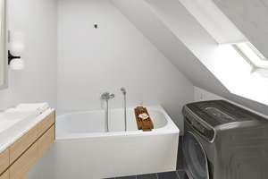 KAPITALANLAGE - ERSTKLASSIGE 3 ZIMMER DACHGESCHOSSWOHNUNG IN BEGEHRTER LAGE - UNWEIT ZUR ELBE – Lommatzscher Platz 6, 1139 Mickten, Dresden – Vorschaubild 8