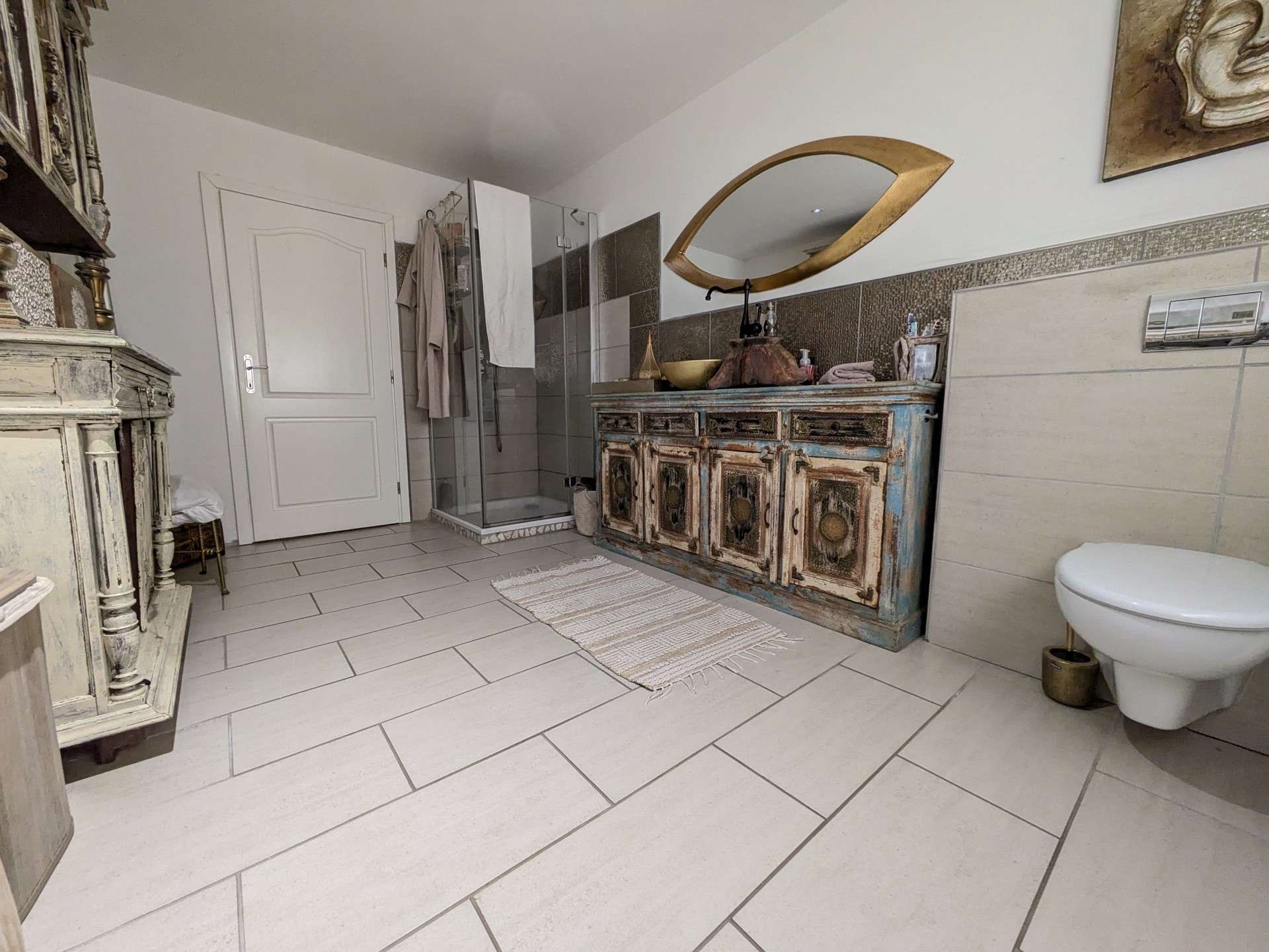 Immobilie in Molzhain - Exklusives Wohnerlebnis: Traumhaftes Einfamilienhaus mit zwei Einliegerwohnungen, Weitblick & Baupot - Bild 4