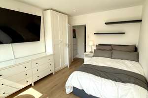 Möblierte 1 Zimmer-Wohnung, Erstbezug nach Sanierung, 50 Meter zu den nächsten ÖPNV – Die vollständige Adresse der Immobilie erhältst du vom Anbieter., 81679 Altbogenhausen, München – Vorschaubild 1