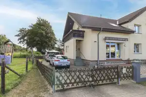 Sofort wohlfühlen: Gepflegte 5-Zi.-DHH mit Garten in Siedenbrünzow – Demmin (Kreis) – Vorschaubild 1