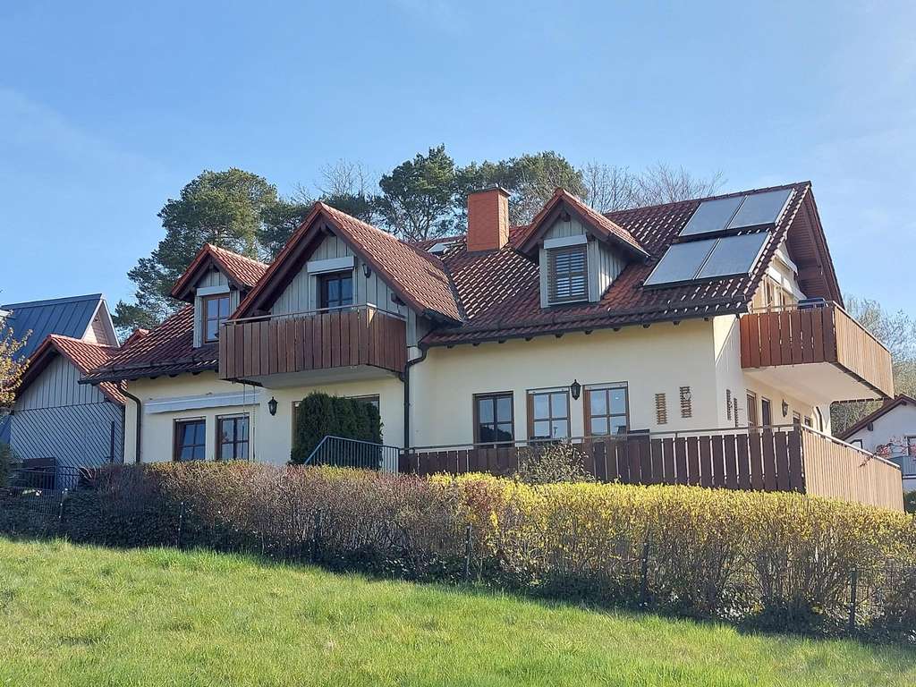 Immobilie in Kirchheim - Vielseitiges Raumangebot: Mehrfamilienhaus in Kirchheim - Bild 2