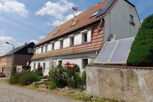 Mehrgenerationenhaus mit großem Grundstück zu verkaufen! *Pool* *Garage* *Einliegerwohnung* – Die vollständige Adresse der Immobilie erhältst du vom Anbieter., 1612 Nünchritz – Vorschaubild 2