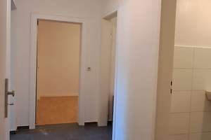 Renovierte 2-Zimmerwohnung in Stuttgart beim Hölderlinplatz  – Die vollständige Adresse der Immobilie erhältst du vom Anbieter., 70174 Relenberg, Stuttgart – Vorschaubild 13