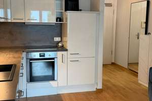 BEFRISTET auf 3J. - Stilvolle 2-Zimmer-Whg mit Balkon, EBK und Eichenparkett in München-Bogenhausen – Hochstiftsweg 19, 81925 Oberföhring, München – Vorschaubild 13