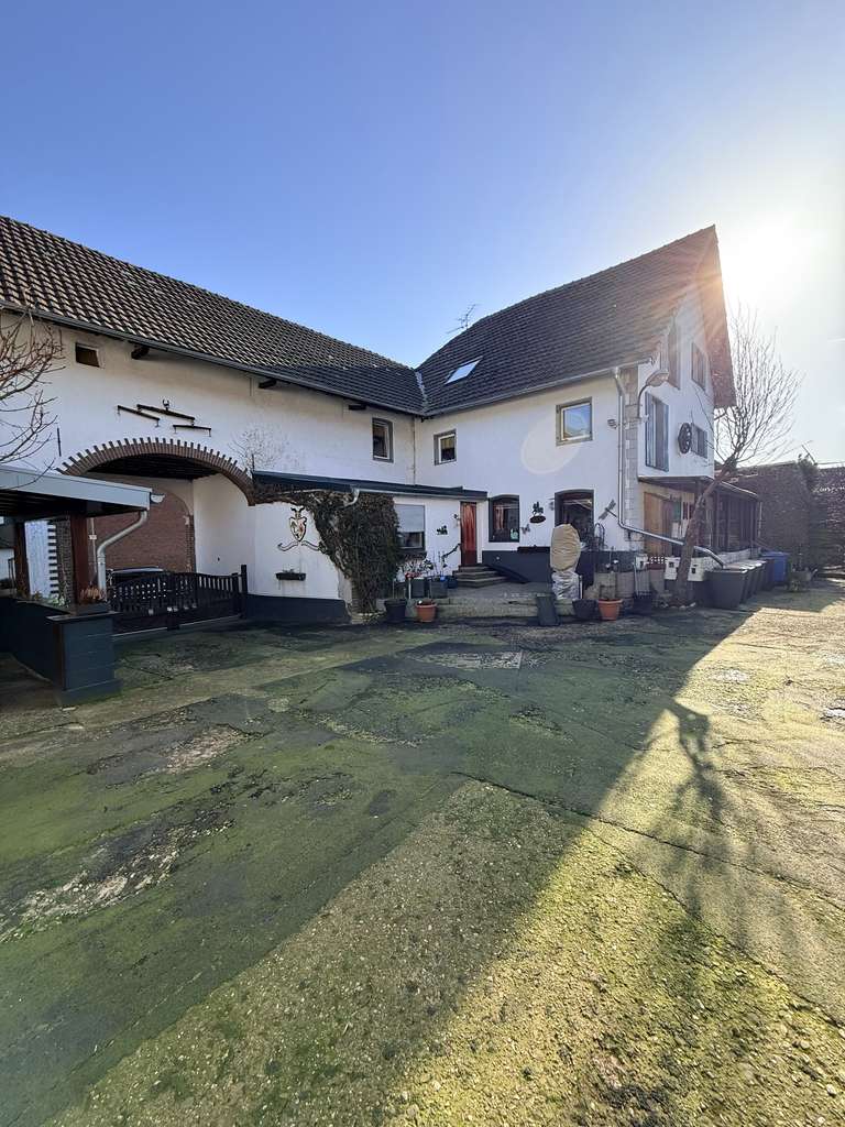 Immobilie in Jülich - Historischer Hofbau von 1828 – Großzügiges Anwesen mit Charakter & Potenzial - Bild 2