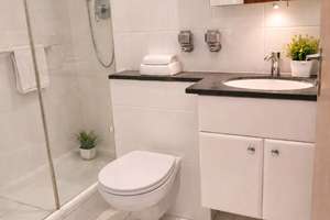 Moderne 2-Zimmer-Wohnung mit Balkon und Stellplatz in Frankfurt Nied. Ihr neues Zuhause erwartet Sie – 65934 Nied, Frankfurt am Main – Vorschaubild 3