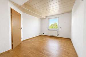 4 Zimmer Maisonette ETW mit 2 Bädern, Klima, Garage und Garten zur Mitbenutzung in Duisburg Süd – Die vollständige Adresse der Immobilie erhältst du vom Anbieter., 47249 Wanheim-Angerhausen, Duisburg – Vorschaubild 8