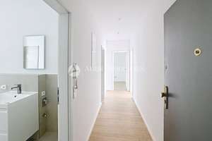 Helle 2-Zimmer-Wohnung mit Balkon und Parkplatz - Erstbezug Nach Sanierung – Caspar-Theyss-Str. 30, 14193 Schmargendorf, Berlin – Vorschaubild 2