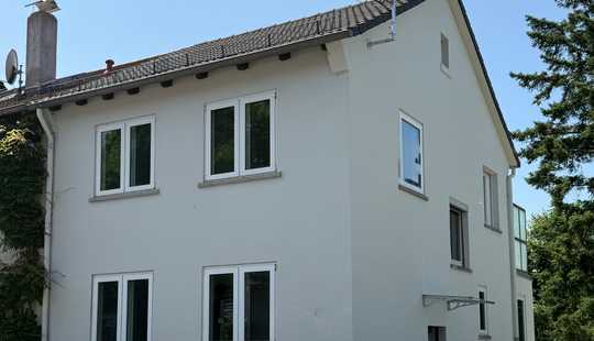 Bild von **Charmante Doppelhaushälfte am Stadtrand mit schönem Grundstück**