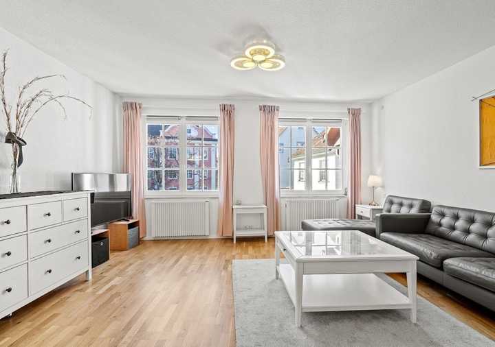 Kernsanierte 3-Zimmer-Wohnung
im Zentrum der Altstadt
