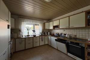 Vielseitiges Mehrgenerationenhaus mit großem Grundstück und Nebengebäuden – Die vollständige Adresse der Immobilie erhältst du vom Anbieter., 91575 Windsbach – Vorschaubild 5