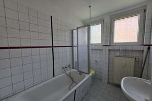 Hassels: 3 Familienhaus, TOP gepflegt, Kapitalanleger oder Selbstnutzer! Großer Garten! – 40599 Hassels, Düsseldorf – Vorschaubild 14