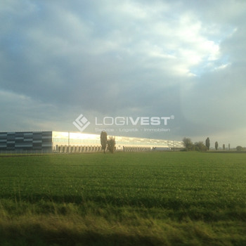 Voll-erschlossenes Grundstück in unbmittelbarer Nähe des Flughafen BER