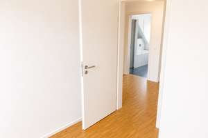 Lichtdurchflutete 3-Zimmer-Wohnung mit Balkon und Fußbodenheizung – Wachtelweg 29, 81925 Waldtrudering, München – Vorschaubild 11