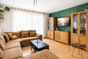 Modernes Reihenmittelhaus mit Garten und 5 Zimmern in familienfreundlicher Wohnlage