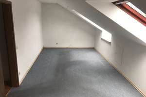 Sehr ruhige, helle 2-Zi-DG-Wohnung mit sep. Küche und Balkon in München Aubing – 81249 Aubing-Süd, München – Vorschaubild 21