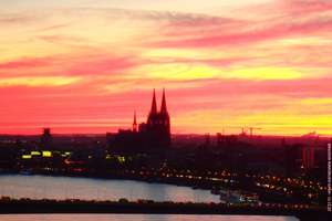 BRAVOUR IMMOBILIEN: Sensationeller, unbezahlbarer Blick auf den Dom - Rhein für unter 6.660 pro m³ – 50735 Riehl, Köln – Vorschaubild 8