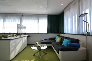 ab 01.10. Schicke 1-Zimmer-Penthouse-Wohnung, bequem und komplett ausgestattet, Innenstadt Offenbach – 63065 Hochschule für Gestaltung, Offenbach am Main – Vorschaubild 1