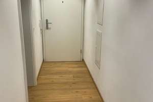 Schöne möblierte 1- Zimmer Wohnung, Nähe Elisabethplatz,  mit großem Südbalkon – Die vollständige Adresse der Immobilie erhältst du vom Anbieter., 80796 Neuschwabing, München – Vorschaubild 5