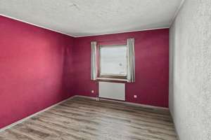 Familienfreundliches Reihenhaus mit Garage und Freiplatz in Schwandorf – Die vollständige Adresse der Immobilie erhältst du vom Anbieter., 92421 Schwandorf – Vorschaubild 7
