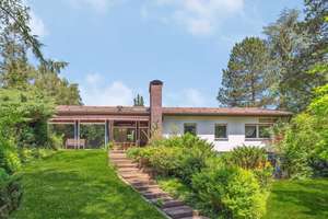 Traumhafter Ausblick! Bungalow mit Einliegerwohnung in erstklassiger Lage von Erlangen-Sieglitzhof