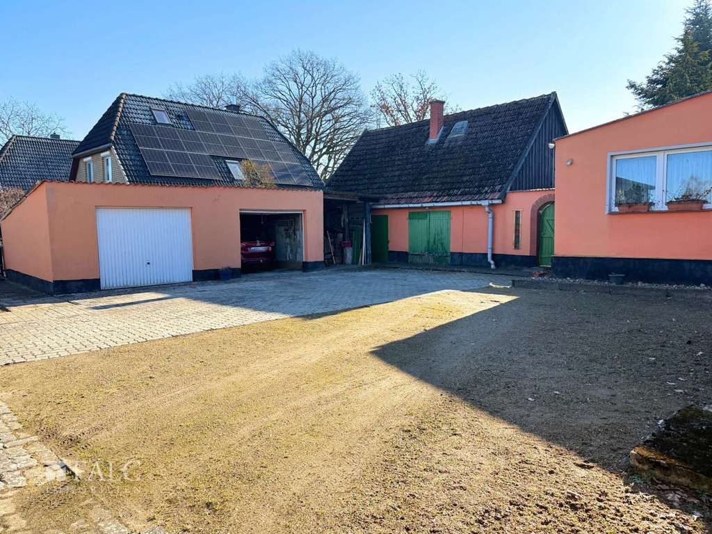 Immobilie in Grambow - ***Einfamilienhaus in ruhiger Lage auf großem Grundstück – viel Raum für Ihre Ideen*** - Bild 2
