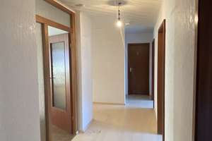 Helle 4-Zimmer-Wohnung mit großem Westbalkon und Einzelgarage – 70499 Weilimdorf (Ortsteil), Stuttgart – Vorschaubild 3