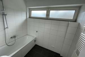 Helle 3-Zimmer-Wohnung in ruhiger Lage in Erlangen Süd – Friedrich-Bauer-Str. 14, 91058 Forschungszentrum, Erlangen – Vorschaubild 7