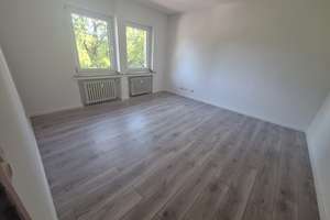 Helle und frisch renovierte 2-Zimmerwohnung zu vermieten! – Peter-Rasspe-Straße 61, 42651 Solingen-Mitte, Solingen – Vorschaubild 5