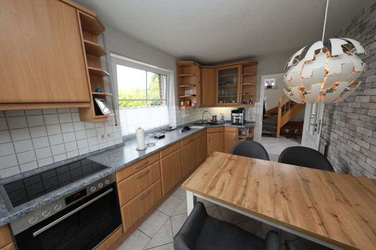 Immobilie in Wesseln - Verkauf eines soliden, gepflegten Einfamilienhauses in Wesseln bei Heide, Kreis Dithmarschen - Bild 2