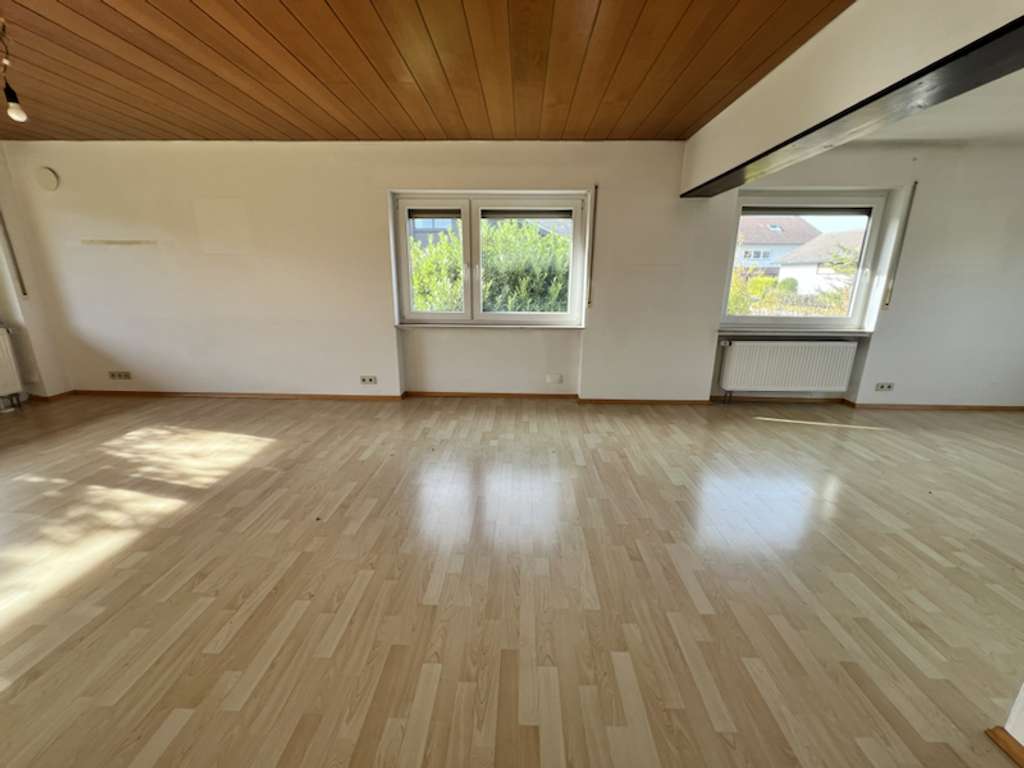 Immobilie in Dettenheim - Eigenheim oder Investment: 2-FH als Kapitalanlage , Generationenhaus oder großzügiges Zuhause mit vi - Bild 4