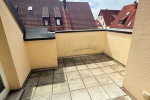 Elegante Maisonette-Wohnung mit Dachterrasse & Tiefgarage – bezugsfrei ab Juni – Widderstraße 15a, 86167 Lechhausen-West, Augsburg – Vorschaubild 3