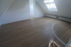 Attraktive 108 m² Maisonette-Wohnung in Düsseldorf-Düsseltal – Die vollständige Adresse der Immobilie erhältst du vom Anbieter., 40237 Düsseltal, Düsseldorf – Vorschaubild 14