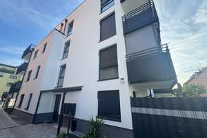 3 Zimmer- Penthousewohnung | KÜCHE | Badezimmer | Große Terrasse | Gäste-WC | Keller | GARAGE-DP