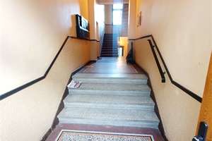 Super Innenstadtlage,hervorragende 2- Zi. ETW, gut vermietet, Hochparterre mit 2 Balkonen+ TGL Bad! – Die vollständige Adresse der Immobilie erhältst du vom Anbieter., 65183 Nordost, Wiesbaden – Vorschaubild 5