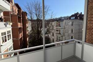 Modern sanierter Altbau: Charmante 2-Zimmer-Wohnung mit Balkon im Stuttgarter Westen – Die vollständige Adresse der Immobilie erhältst du vom Anbieter., 70197 Rotebühl, Stuttgart – Vorschaubild 1