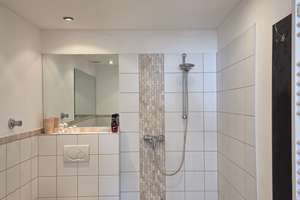Platz für die ganze Familie: Großzügige Maisonette fußläufig zum Unterbacher See! – Die vollständige Adresse der Immobilie erhältst du vom Anbieter., 40627 Unterbach, Düsseldorf – Vorschaubild 17