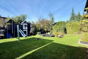 Freistehender Bungalow mit großem Garten, Wintergarten & PV-Anlage – Die vollständige Adresse der Immobilie erhältst du vom Anbieter., 33758 Schloß Holte-Stukenbrock – Vorschaubild 1