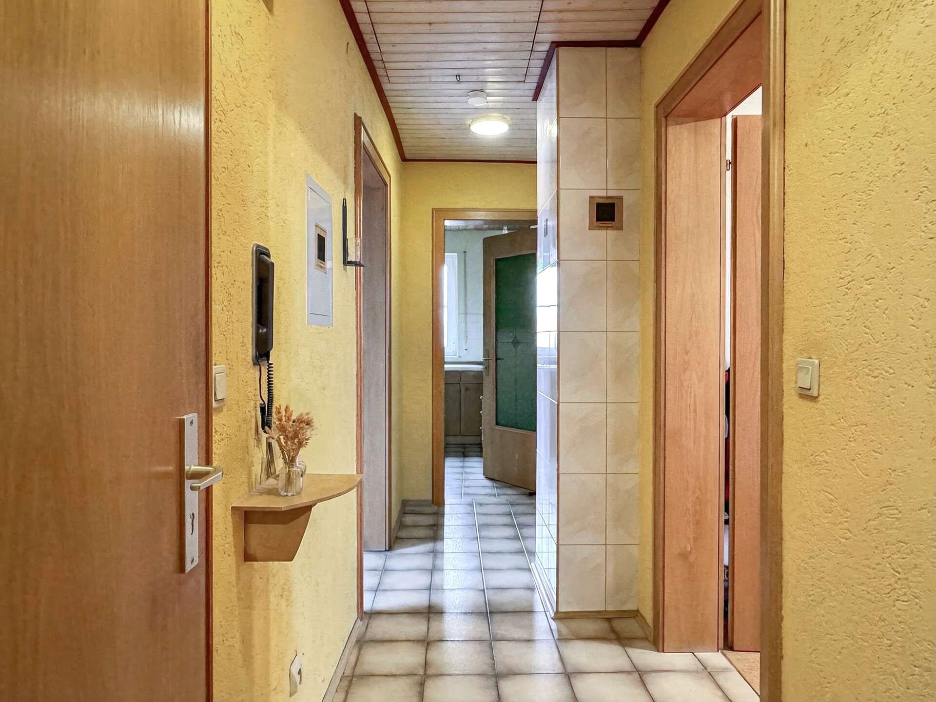 Immobilie in Burgheim - 2,5-Zimmer-Dachgeschosswohnung mit traumhaftem Weitblick - Bild 1